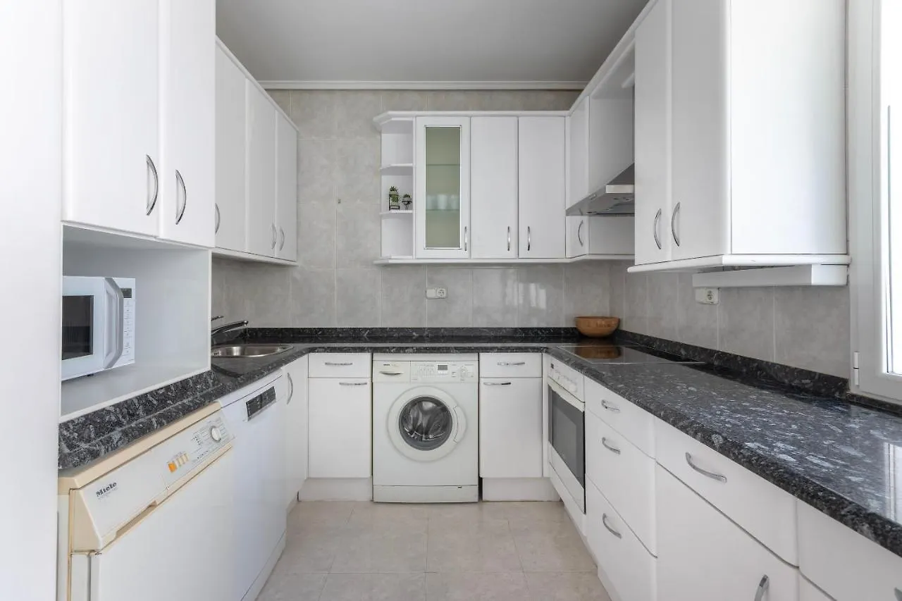 Akomodat En Apartamento En El Centro De Bilbao Con Parking Spain