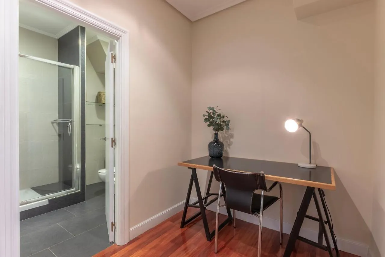 Akomodat En Apartamento En El Centro De Bilbao Con Parking Apartment